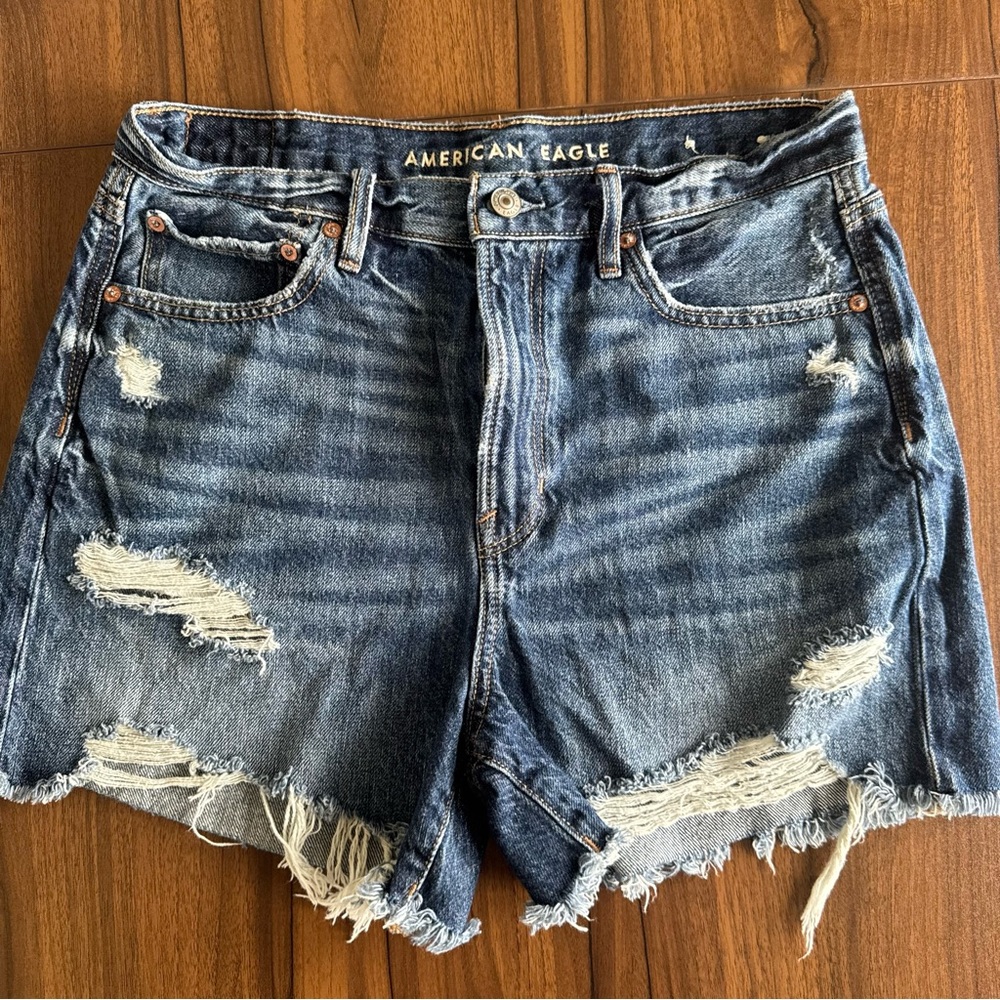 American Eagle Outfitters Women's Distressed Denim Shorts 90’s Denim Blue Jean